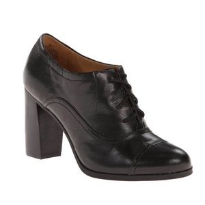 NINE WEST Women's Black Nostalgia Lace Up Shooties